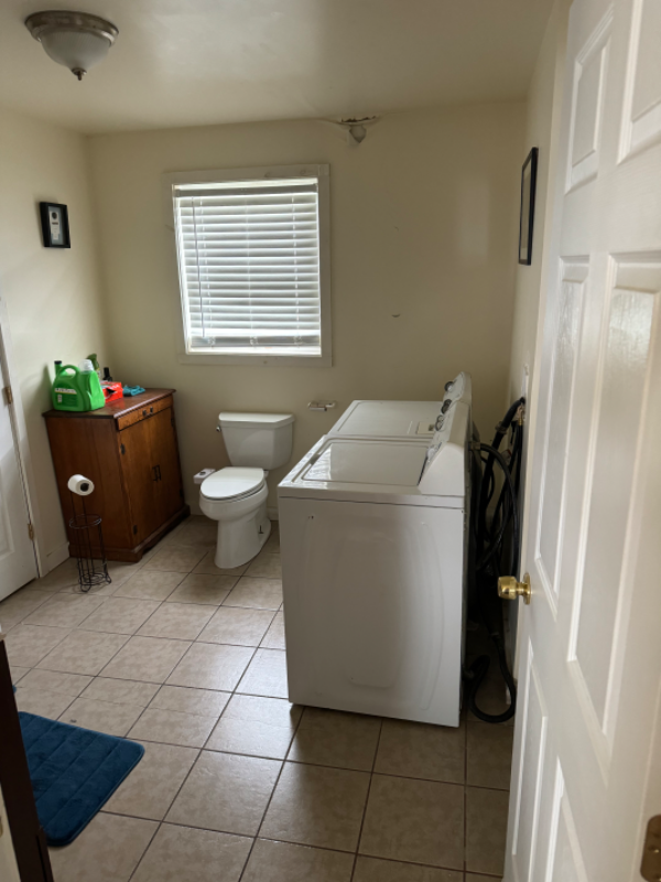 658 Maine Ave - Photo 4 of 7