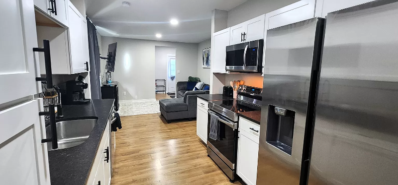 432 Sanders St #A - Photo 2 of 10