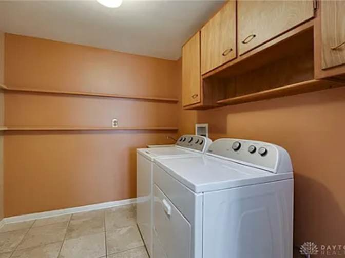5660 Overbrooke Rd - Photo 4 of 7