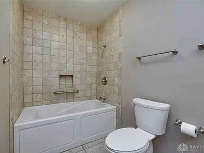 5660 Overbrooke Rd - Photo 5 of 7