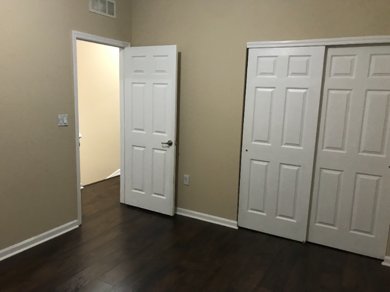3222 Nw 31st Ter - Photo 3 of 19