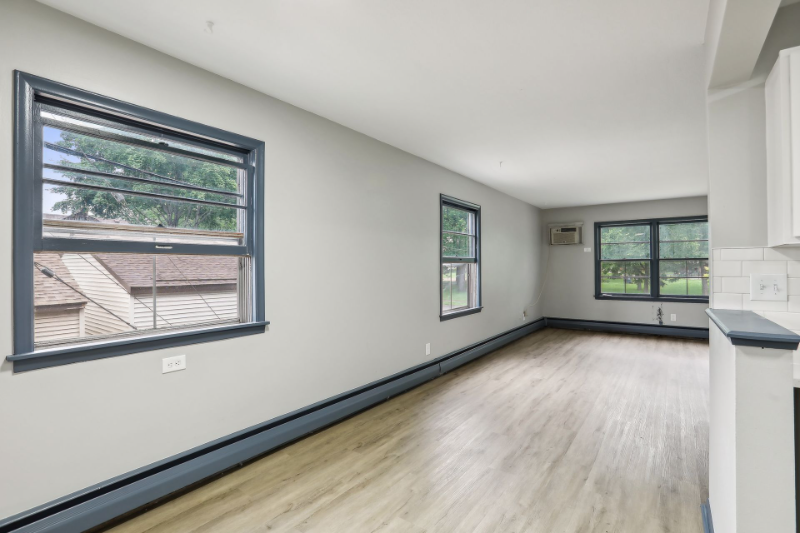 3606 E 34th St #1 - Photo 6 of 15