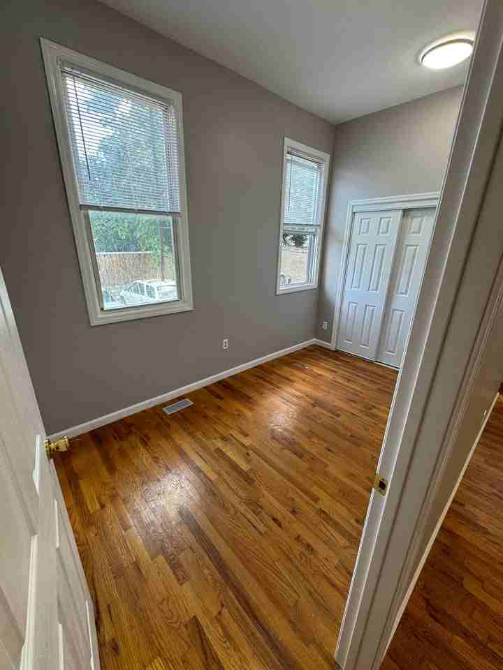 224 S 7th St #1B - Photo 2 of 12