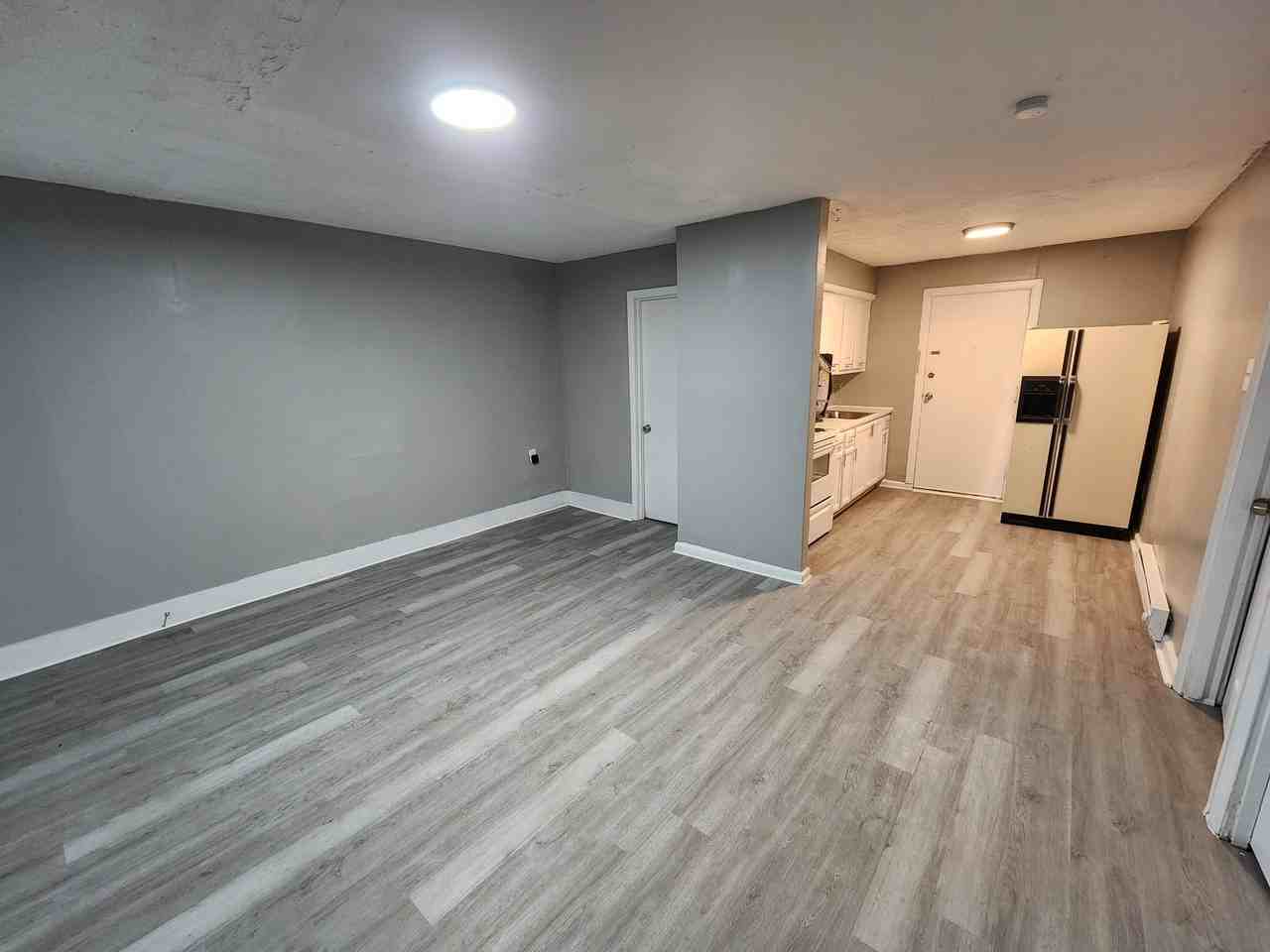 1422 Bancroft St #1424 - Photo 2 of 12