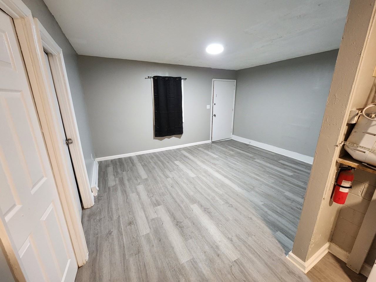 1422 Bancroft St #1424 - Photo 3 of 12