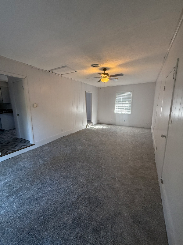 302 Lanier Rd - Photo 5 of 15
