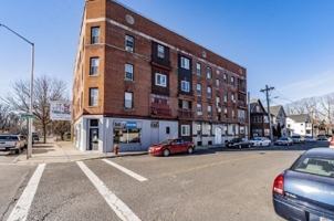featured image of 920 Chicopee St #32