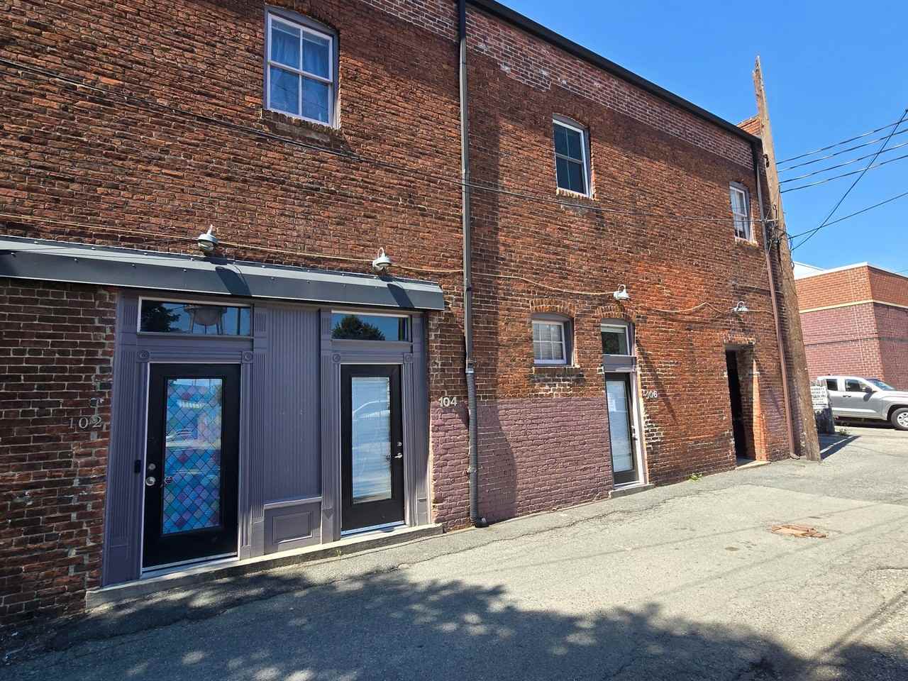 302 Goshen St #106 - Photo 4 of 17