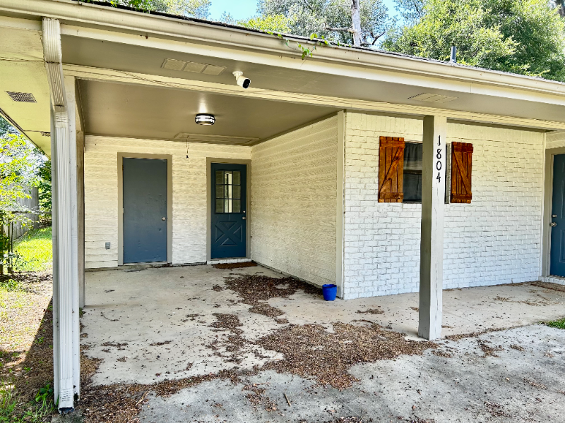 1804 Byron Dr - Photo 2 of 16