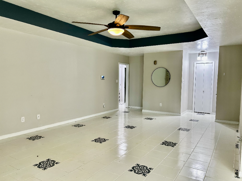 1804 Byron Dr - Photo 4 of 16