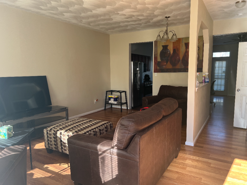 4011 Ketch Dr - Photo 2 of 13