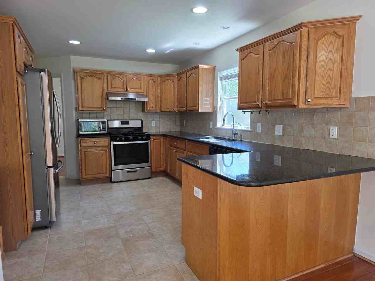 2103 Enterprise Dr - Photo 3 of 20