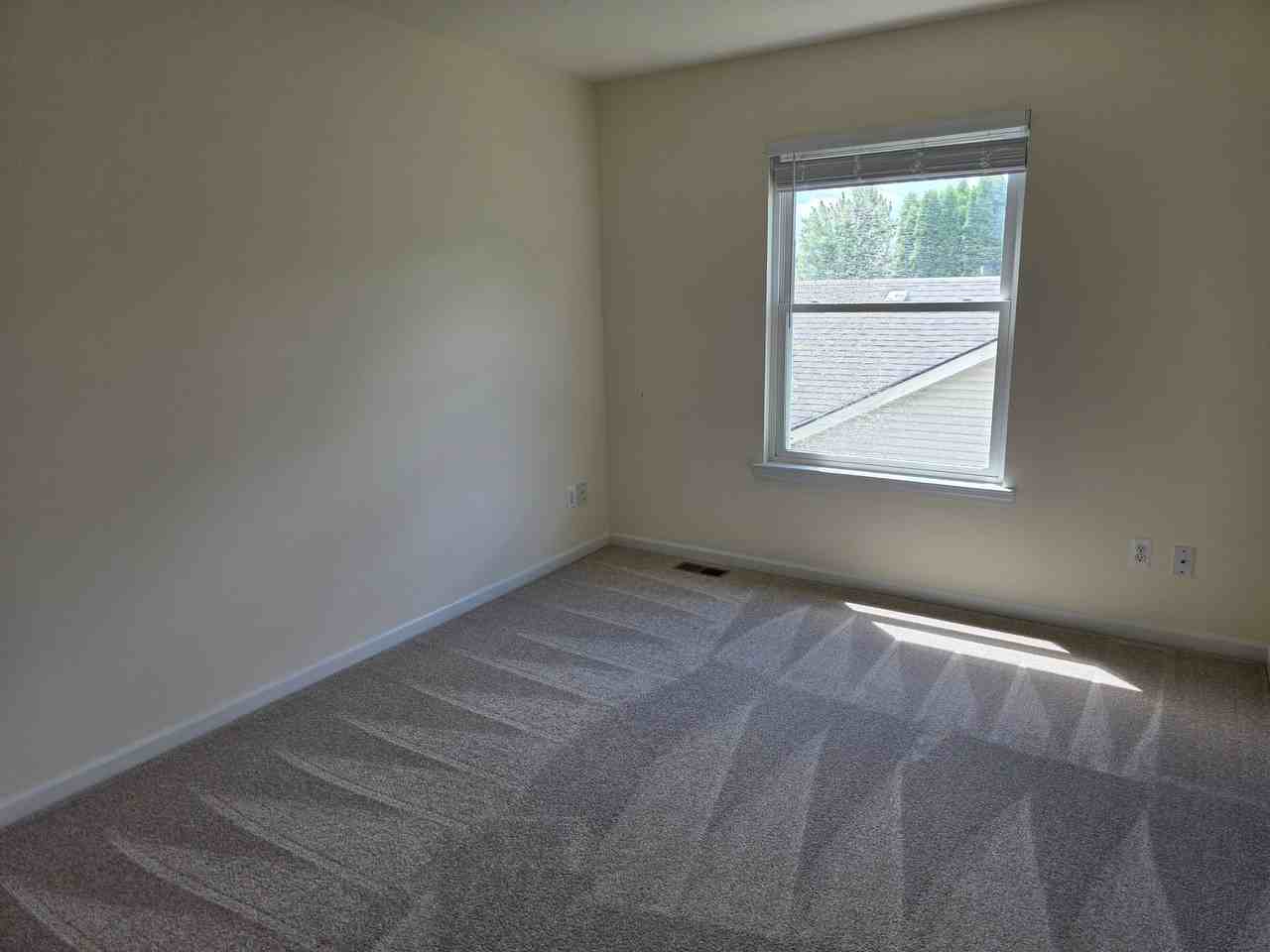 2103 Enterprise Dr - Photo 6 of 20