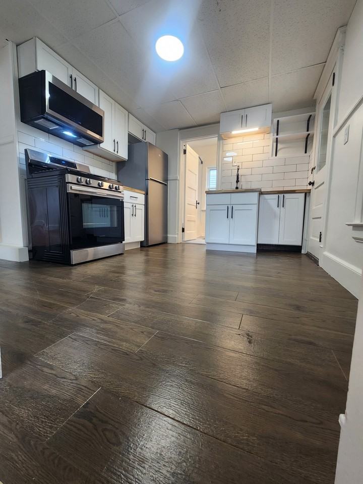754 Chenango St #2 - Photo 3 of 11