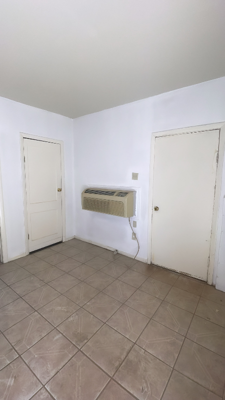213 Fifth St #2 - Photo 6 of 7