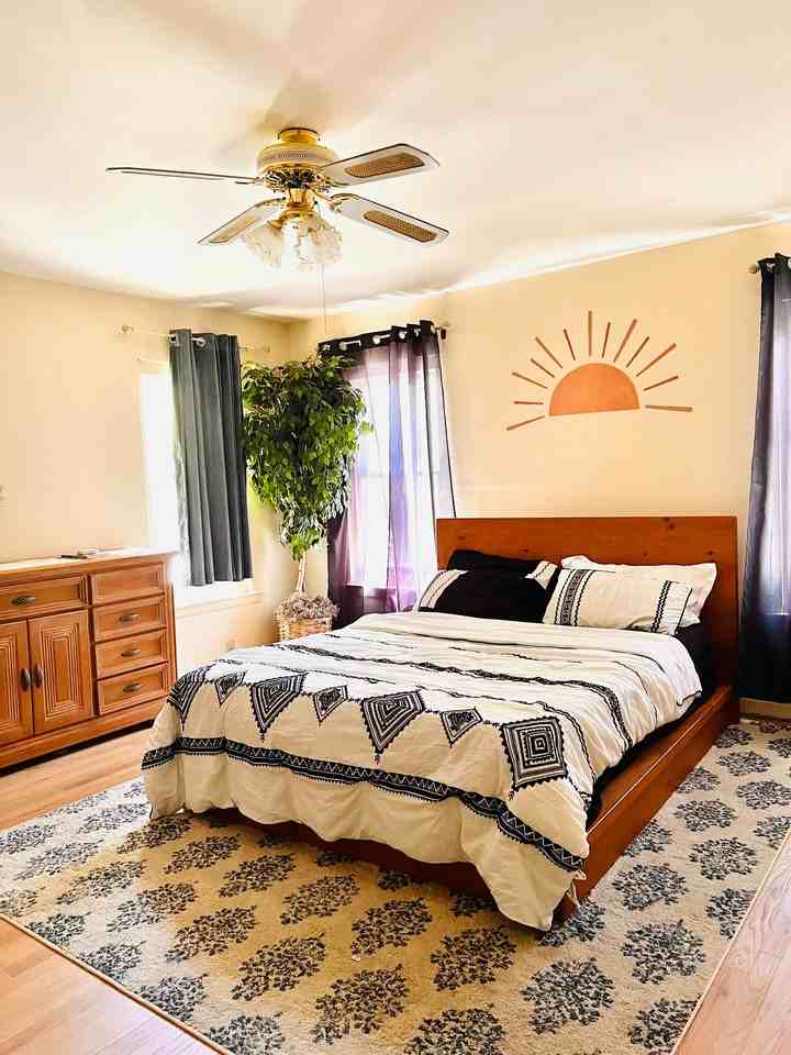 5018 Abrams Rd - Photo 4 of 10