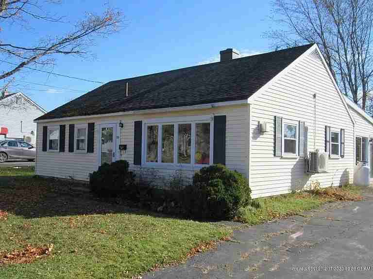 29 Sunbury Ave - Photo 2 of 10