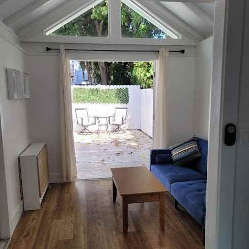 307 Elizabeth St - Photo 3 of 6
