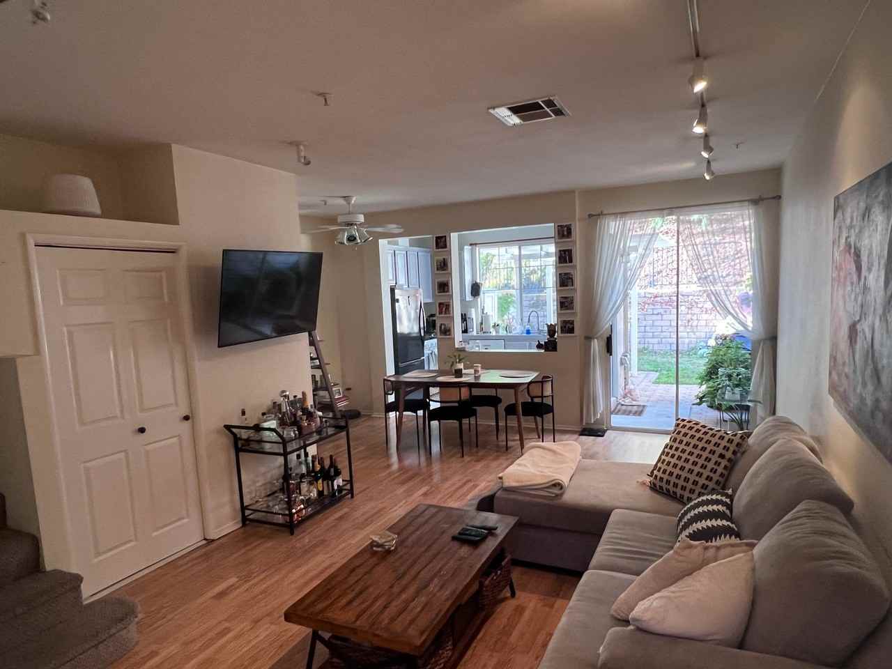 145 Zehner Way - Photo 3 of 6