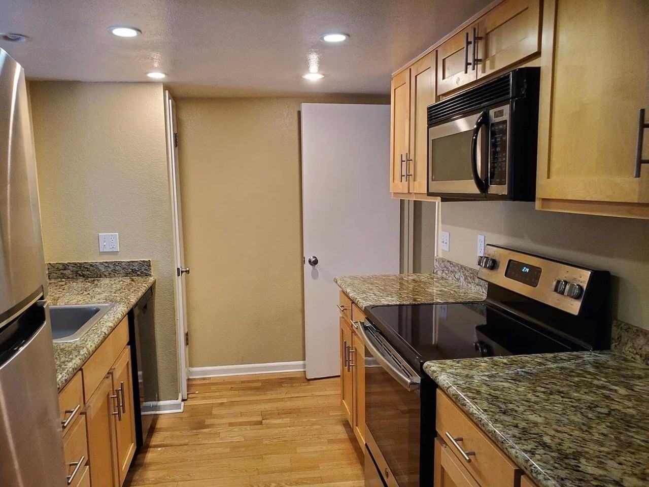 374 Tabor Ave - Photo 4 of 11