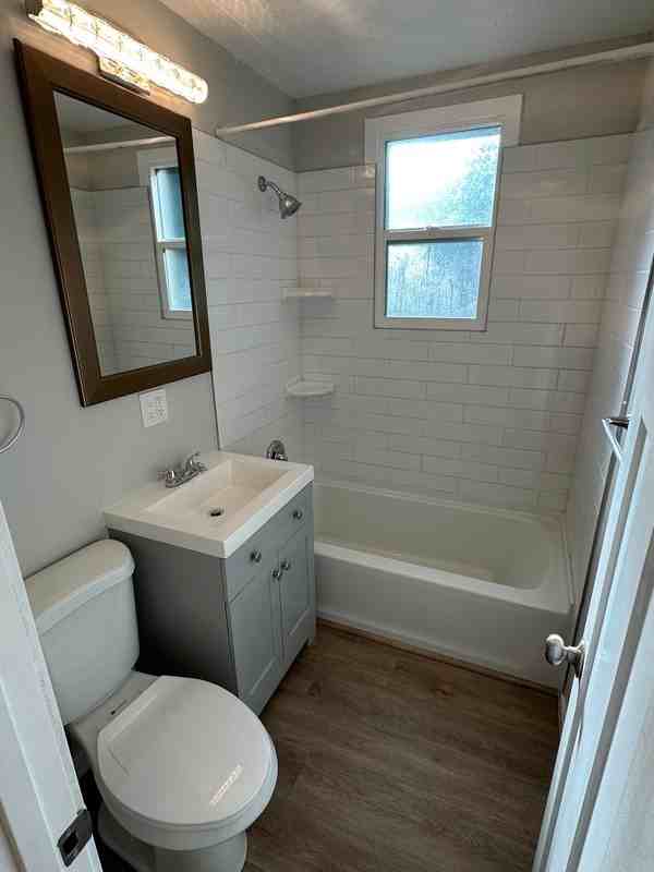 44 Ronald Ave - Photo 5 of 15