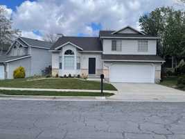 featured image of 2143 E Powderkeg Dr