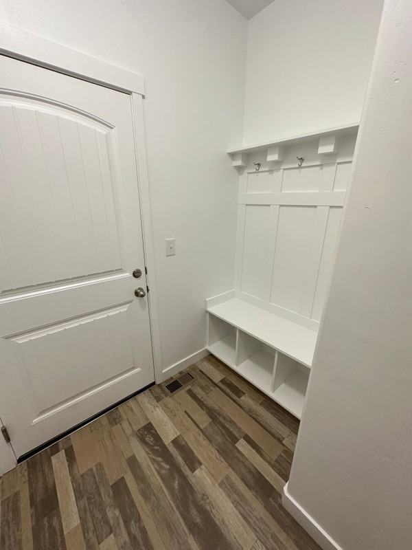354 E Black Creek Ln - Photo 6 of 13