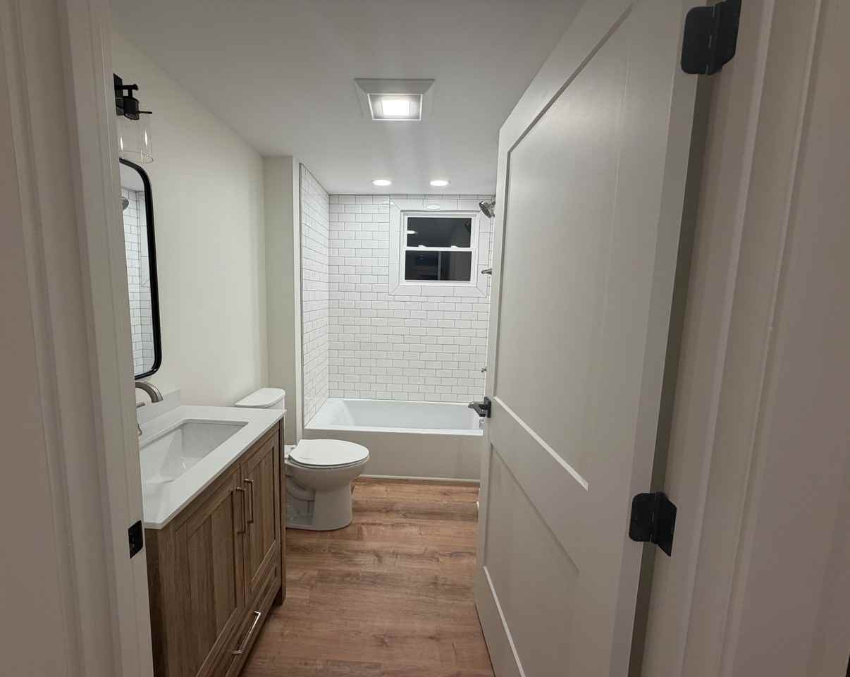 203 W Main St - Photo 4 of 11