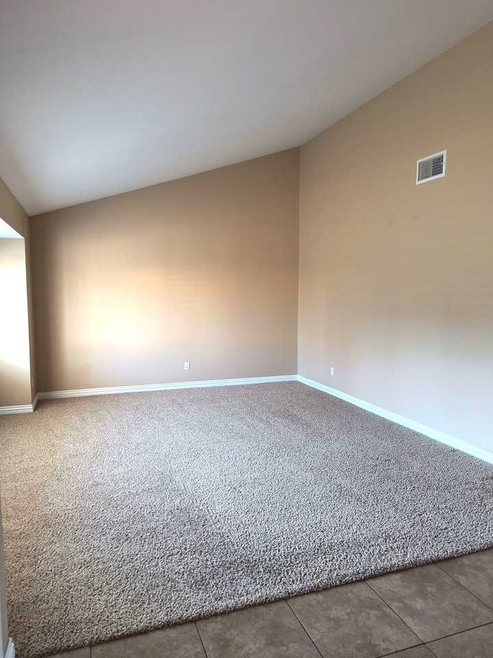 6553 Grant St - Photo 2 of 18