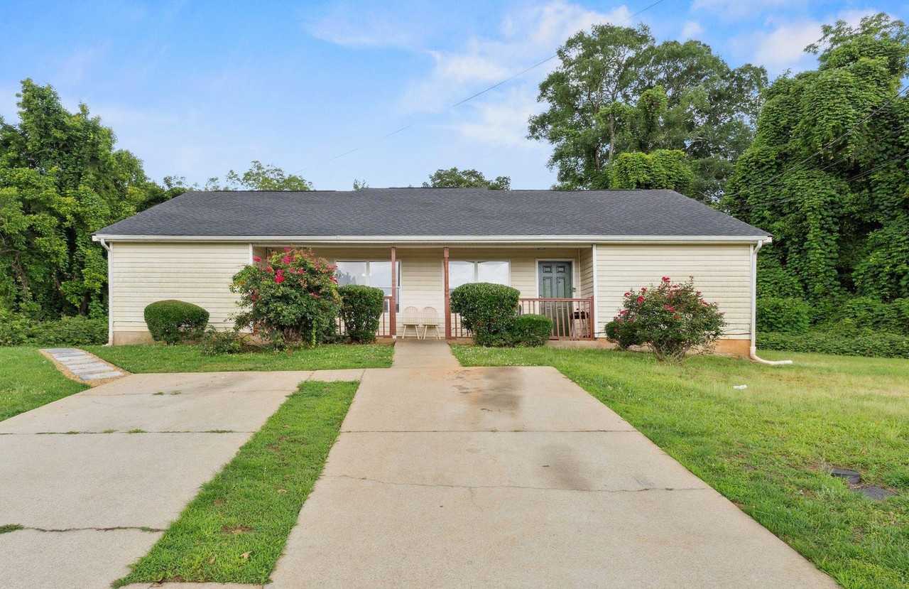 7277 Ashton Ct #A - Photo 3 of 11