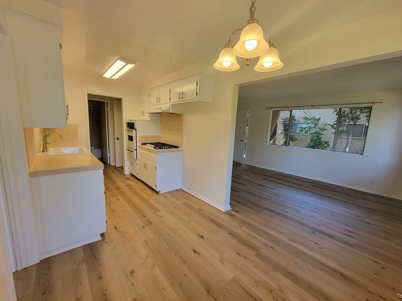 13530 Leadwell St #5 - Photo 2 of 16