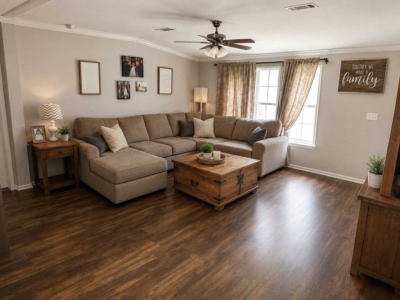 6924 Shady Hills Ln - Photo 2 of 6