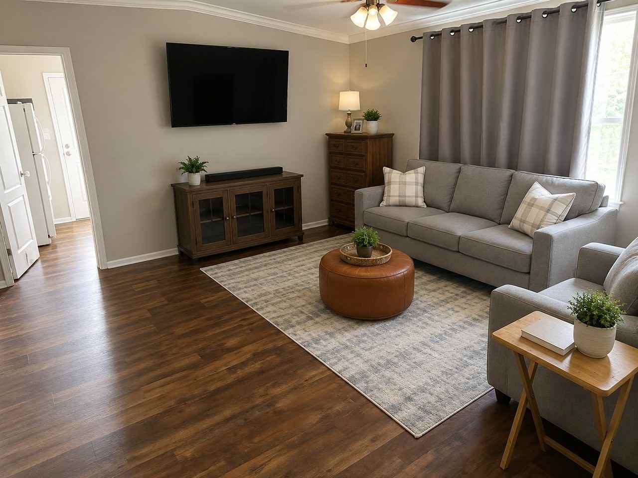 6924 Shady Hills Ln - Photo 4 of 6