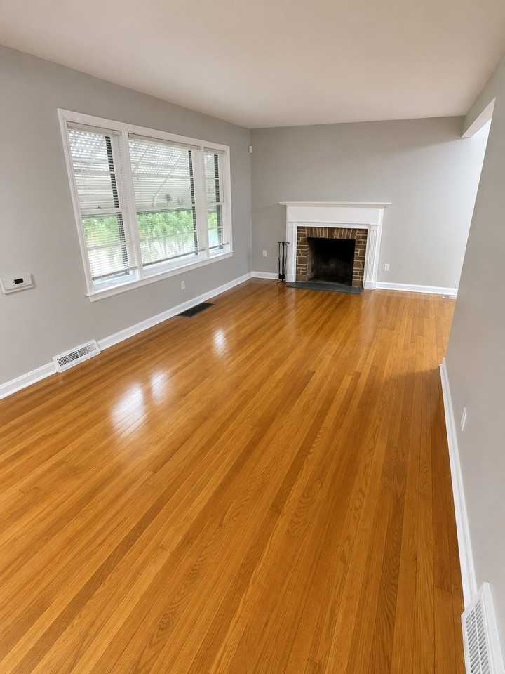5635 South Blvd - Photo 3 of 20