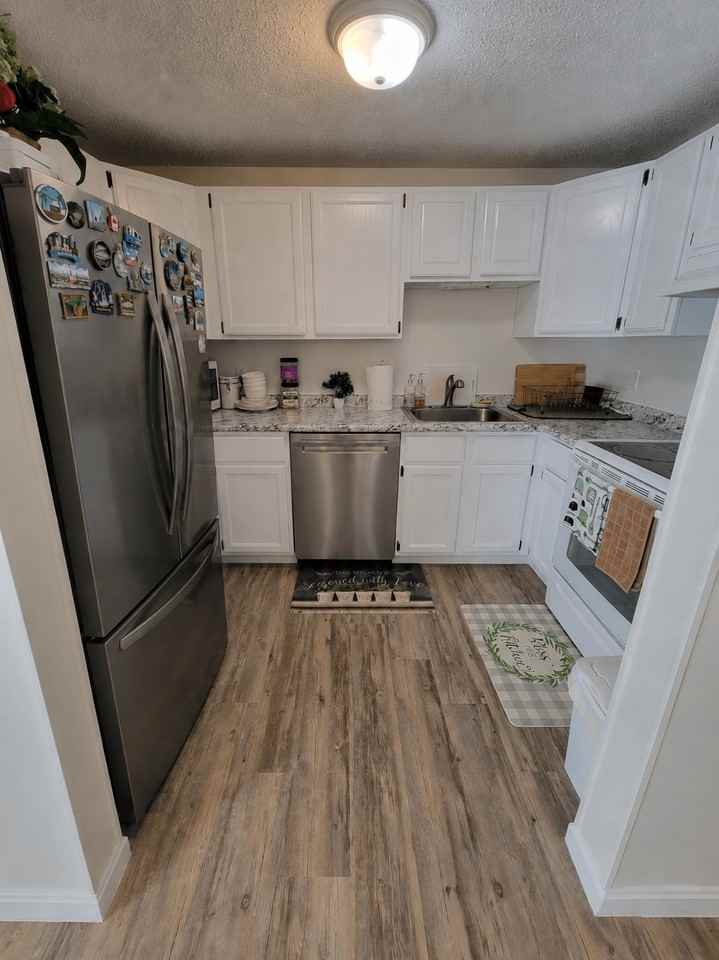 162 Ayer Rd #F5 - Photo 2 of 12