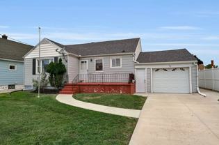 76 Stearns Ave - Photo 1 of 1