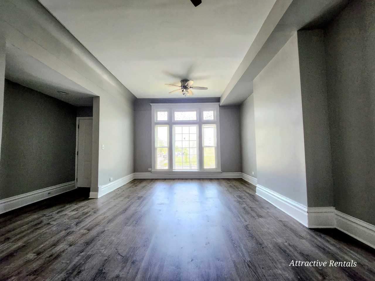 5700 S Wabash Ave #1