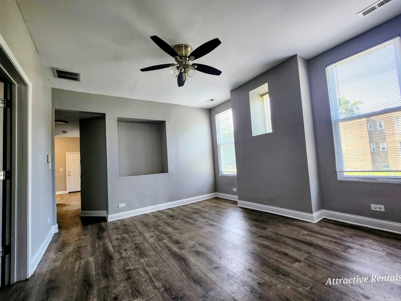 5700 S Wabash Ave #1 - Photo 3 of 14