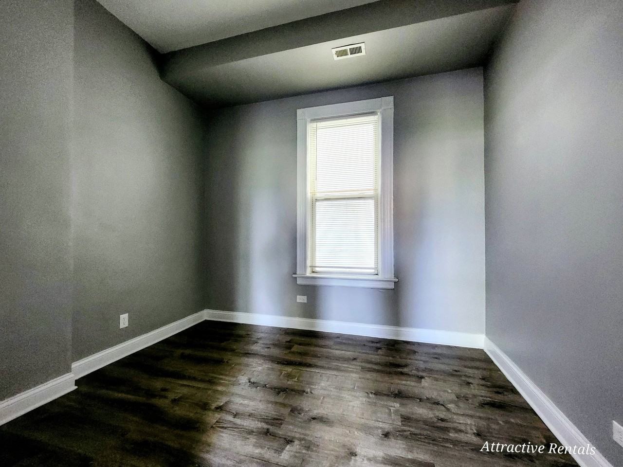 5700 S Wabash Ave #1 - Photo 5 of 14