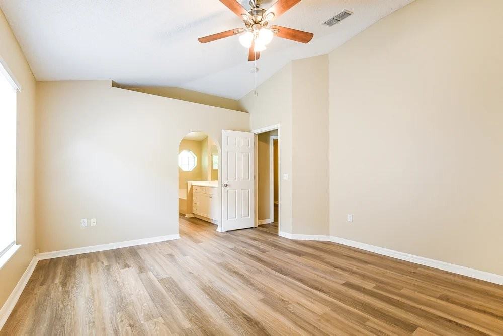 3277 Bellingham Dr - Photo 5 of 8