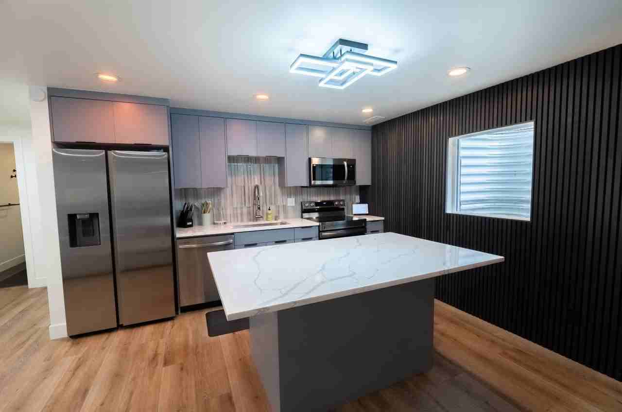 241 E Belmont Ave - Photo 3 of 20