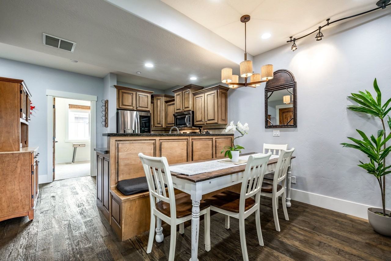 874 W Carving Edge Ct - Photo 5 of 20