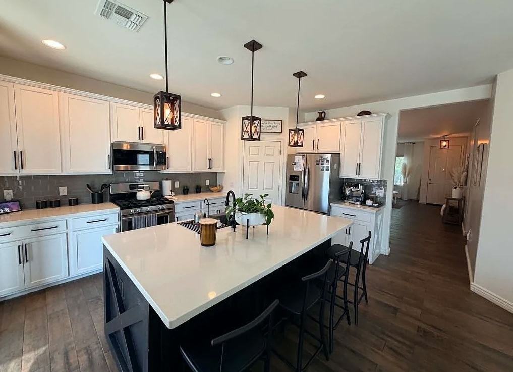 9033 W Birchover Dr - Photo 3 of 20
