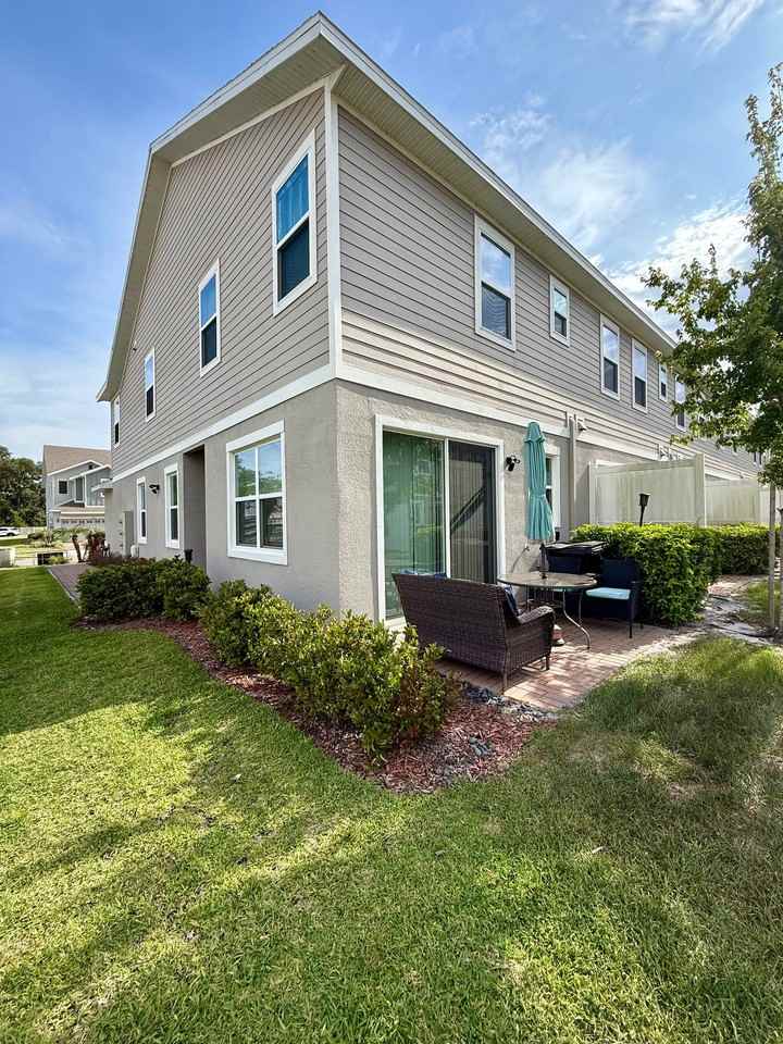 34225 Rogallo Ln - Photo 3 of 20