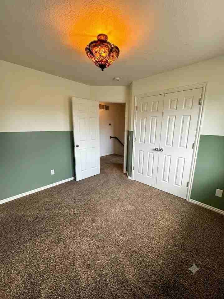 307 N Marion St - Photo 6 of 20