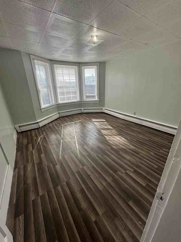 50 Knox St #3