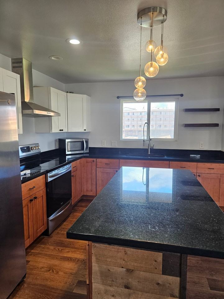 22 Alehela Pl #A - Photo 4 of 17