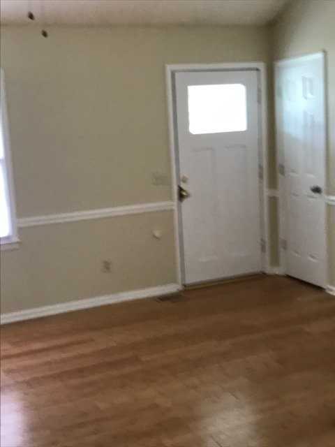 698 Florida Dr - Photo 5 of 20