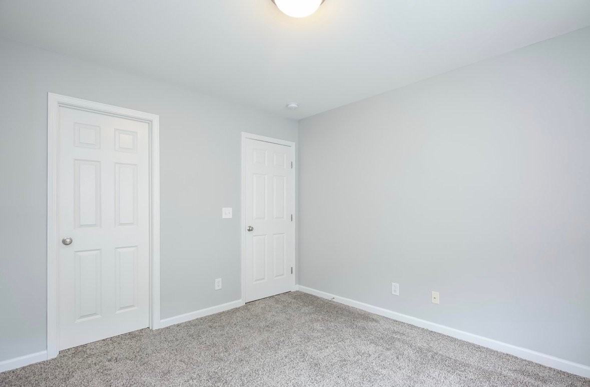 1210 Waterlyn Dr - Photo 5 of 10