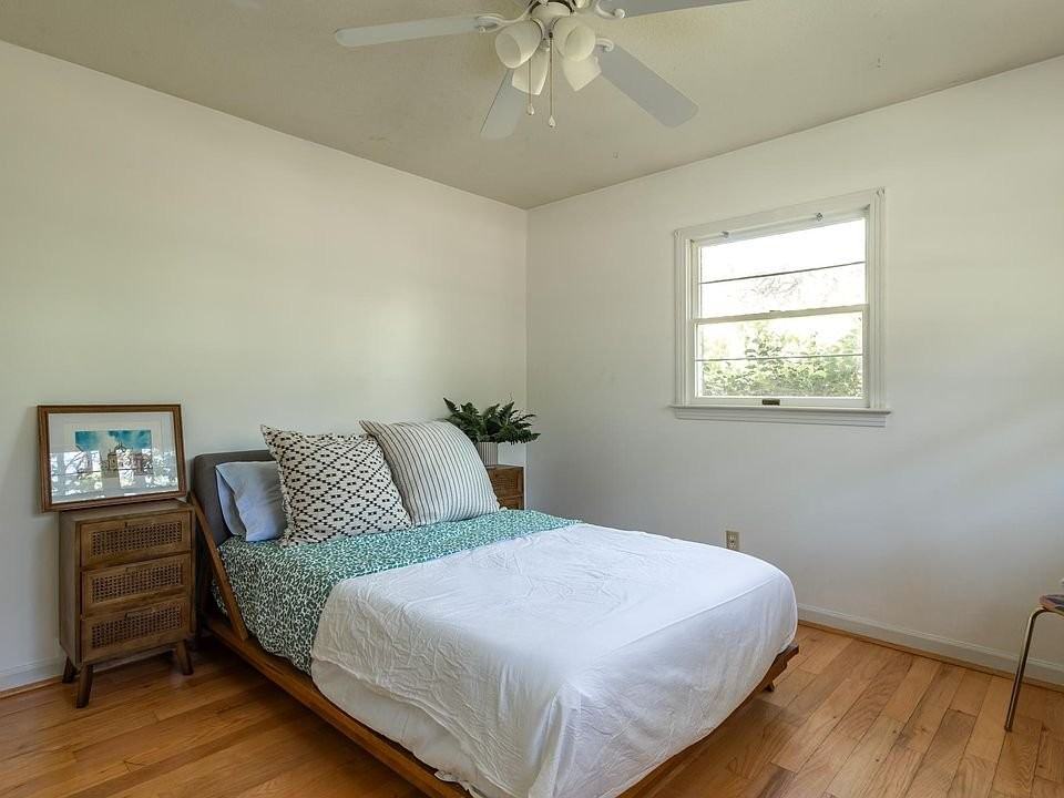 18 Windsong Pl - Photo 5 of 5